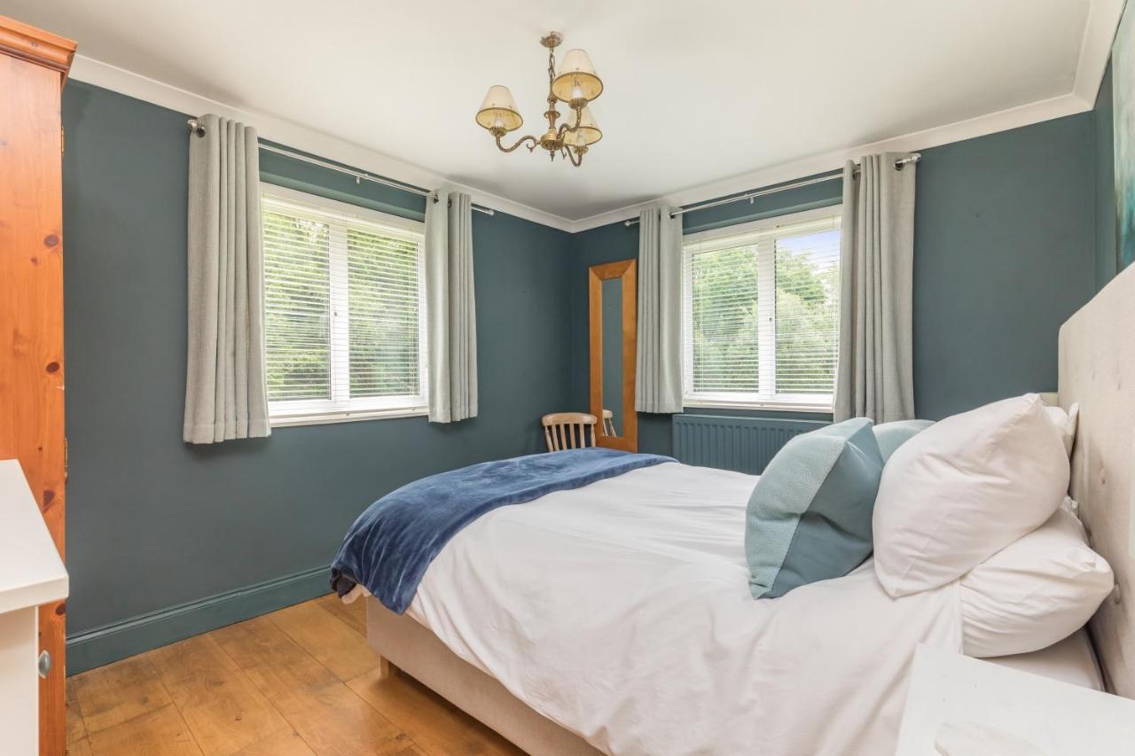 Poundgate Park Cottage โครวบะระ ภายนอก รูปภาพ