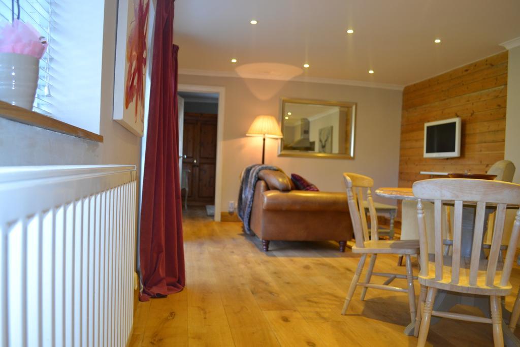 Poundgate Park Cottage โครวบะระ ห้อง รูปภาพ